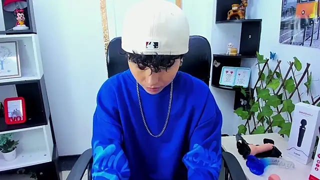 Im Mathias online show from October 12, 8:08 pm