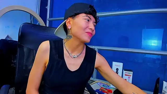 Im Mathias online show from November 30, 12:36 am