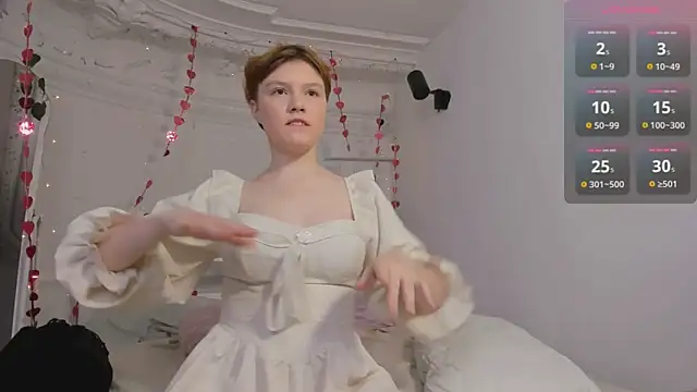 Snapshot of DreamyLuna chatting on January 12, 3:17 am DreamyLuna online show from January 12, 3:17 am