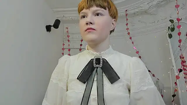 Snapshot of DreamyLuna chatting on January 21, 8:32 pm DreamyLuna online show from January 21, 8:32 pm