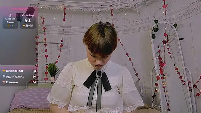 Snapshot of DreamyLuna chatting on January 22, 3:20 am DreamyLuna online show from January 22, 3:20 am