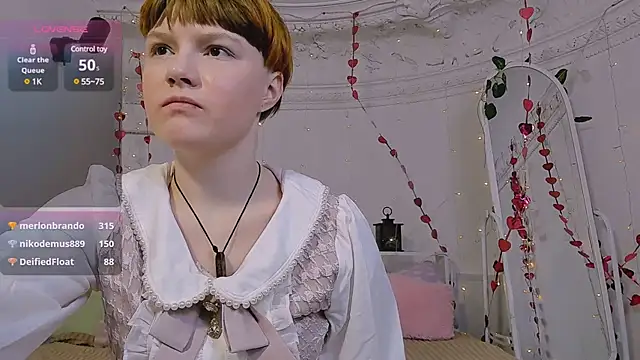 Snapshot of DreamyLuna chatting on January 22, 6:20 am DreamyLuna online show from January 22, 6:20 am