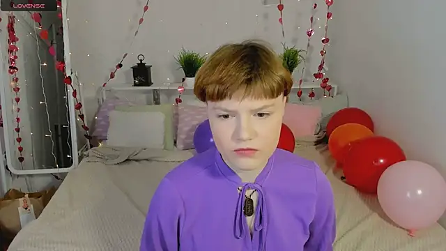 Snapshot of DreamyLuna chatting on January 26, 10:02 pm DreamyLuna online show from January 26, 10:02 pm