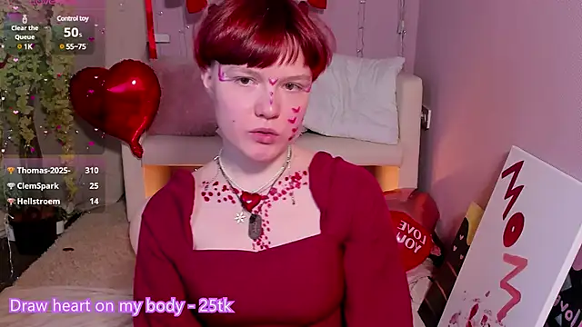 Snapshot of DreamyLuna chatting on February 15, 2:47 am DreamyLuna online show from February 15, 2:47 am