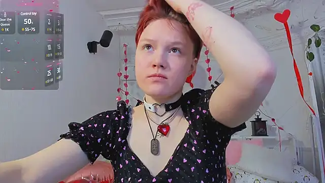 Snapshot of DreamyLuna chatting on February 20, 8:36 pm DreamyLuna online show from February 20, 8:36 pm