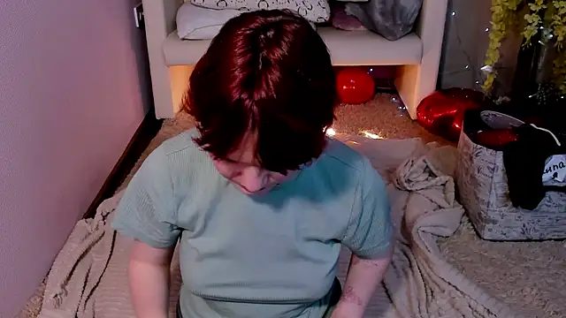 Snapshot of DreamyLuna chatting on February 22, 8:31 pm DreamyLuna online show from February 22, 8:31 pm