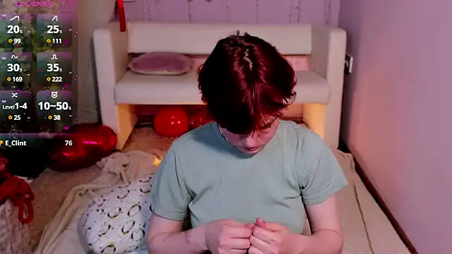 Snapshot of DreamyLuna chatting on February 23, 3:24 am DreamyLuna online show from February 23, 3:24 am