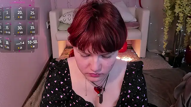 Snapshot of DreamyLuna chatting on February 23, 8:55 pm DreamyLuna online show from February 23, 8:55 pm