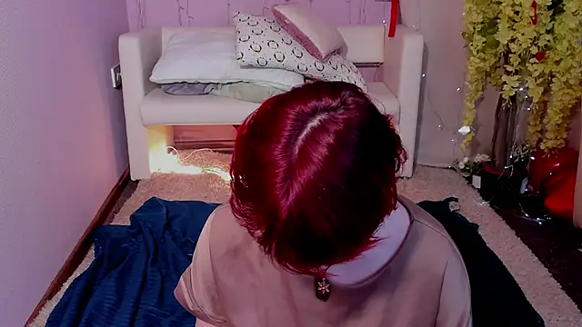 Snapshot of DreamyLuna chatting on March 2, 8:40 pm DreamyLuna online show from March 2, 8:40 pm