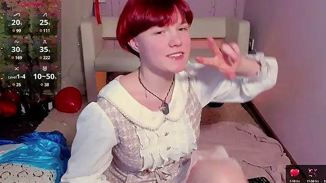 Snapshot of DreamyLuna chatting on March 7, 12:15 am DreamyLuna online show from March 7, 12:15 am