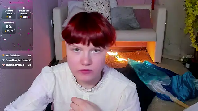 Snapshot of DreamyLuna chatting on March 15, 12:15 am DreamyLuna online show from March 15, 12:15 am