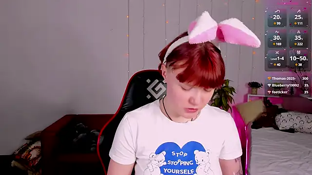 Snapshot of DreamyLuna chatting on March 20, 3:34 am DreamyLuna online show from March 20, 3:34 am