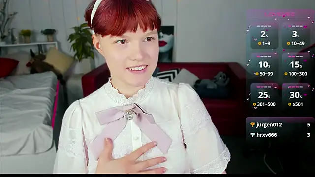 Snapshot of DreamyLuna chatting on March 22, 3:41 am DreamyLuna online show from March 22, 3:41 am