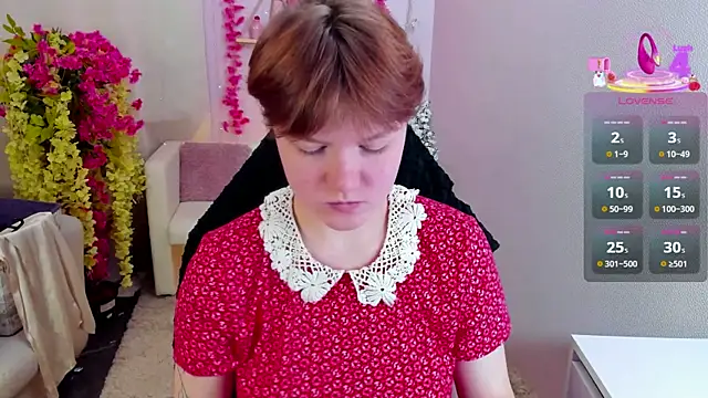 Snapshot of DreamyLuna chatting on September 25, 8:45 pm DreamyLuna online show from September 25, 8:45 pm