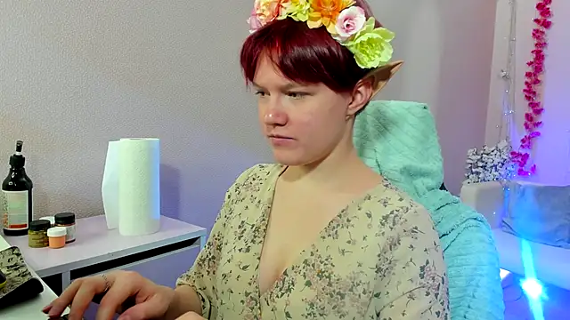 Snapshot of DreamyLuna chatting on October 8, 8:28 pm DreamyLuna online show from October 8, 8:28 pm