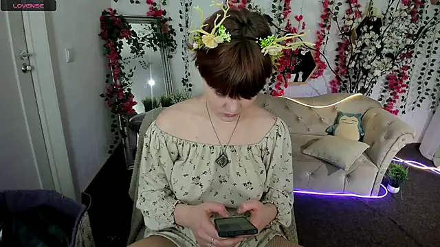 Snapshot of DreamyLuna chatting on November 8, 8:40 pm DreamyLuna online show from November 8, 8:40 pm