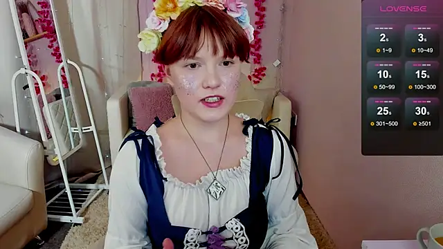 Snapshot of DreamyLuna chatting on November 27, 8:33 pm DreamyLuna online show from November 27, 8:33 pm