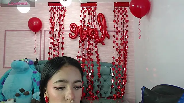 Snapshot of stephania_t chatting on February 14, 10:49 am stephania t online show from February 14, 10:49 am