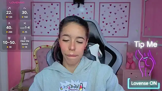 stephania t online show from January 9, 12:30 pm