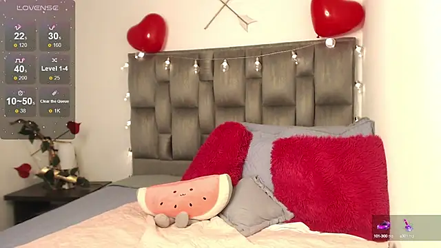 julz 03 online show from February 8, 11:34 pm