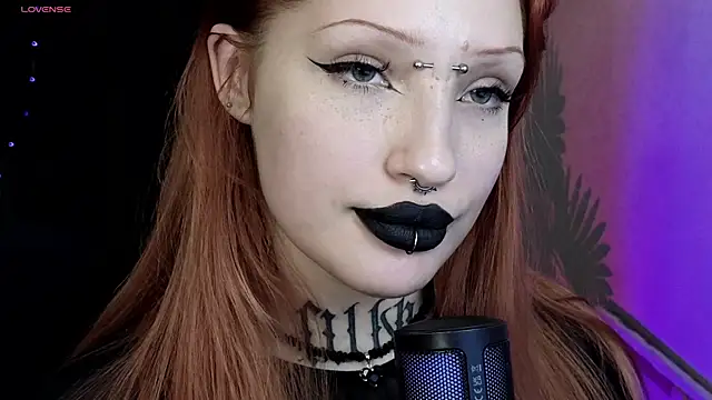 violetviolator online show from February 7, 9:48 pm