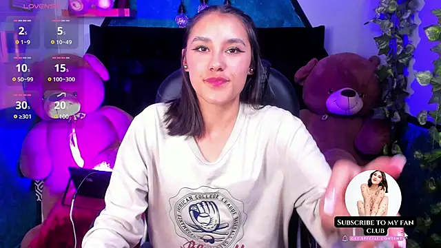  Sophie  miller online show from February 4, 7:44 pm