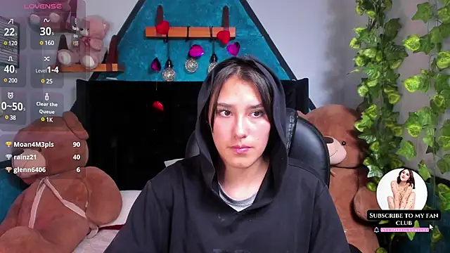  Sophie  miller online show from February 22, 7:25 pm