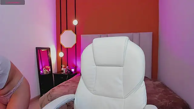  Sophie  miller online show from November 8, 7:12 pm