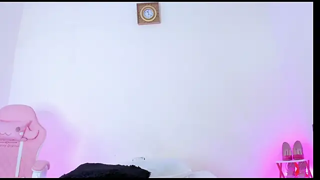 Pammela Smith online show from March 6, 4:19 am