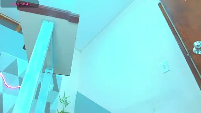 Snapshot of Michellcockxxx chatting on March 11, 11:12 am Michellcockxxx online show from March 11, 11:12 am