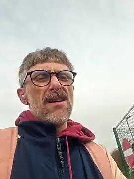 unclestefansdick online show from March 3, 10:06 am