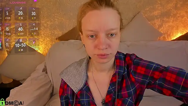 Michelle Blond online show from March 23, 6:17 am