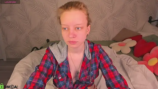 Michelle Blond online show from April 4, 8:01 am