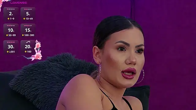 CelineHuddson online show from January 6, 9:39 pm