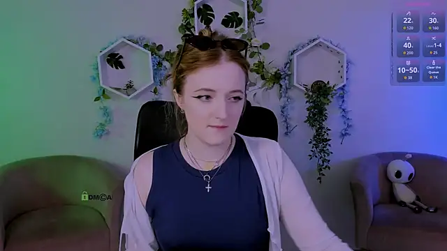 Snapshot of luna_berryy chatting on June 30, 6:53 pm luna berryy online show from June 30, 6:53 pm