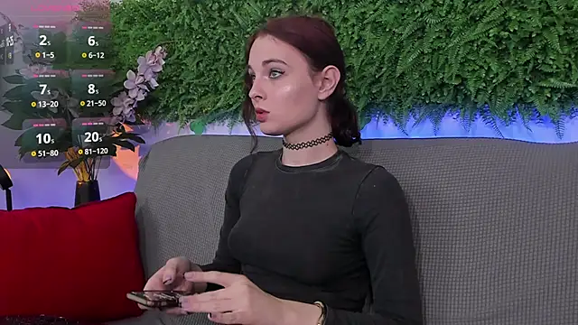 AprilAvery online show from March 5, 4:13 pm