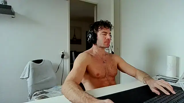 alpha-hunk online show from January 16, 9:46 am