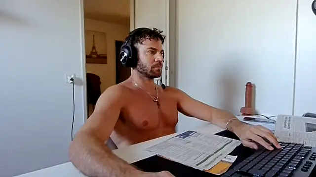 alpha-hunk online show from March 10, 1:49 pm