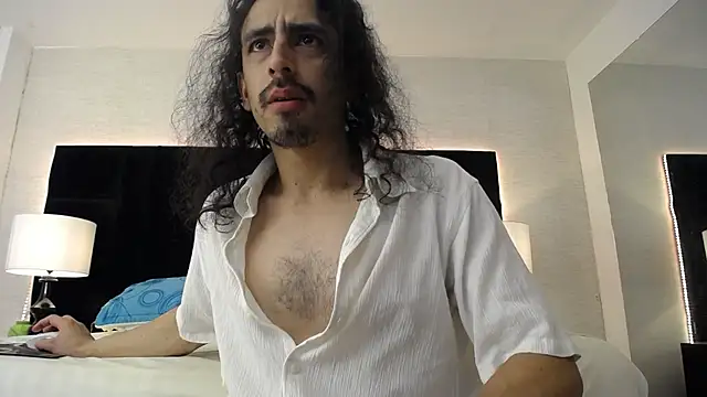 Sr Magnus  online show from February 18, 12:49 pm