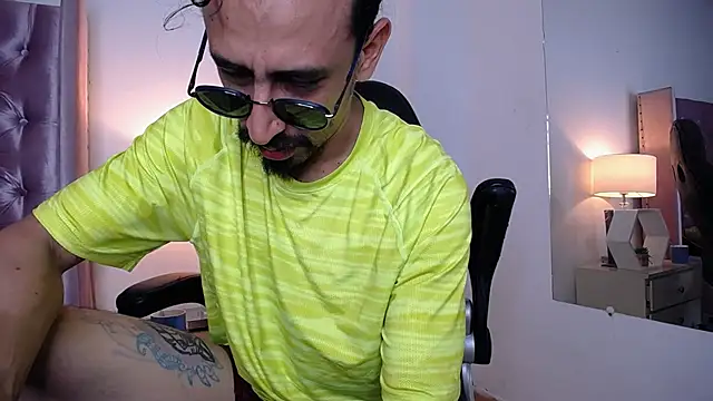 Sr Magnus  online show from September 25, 6:39 am