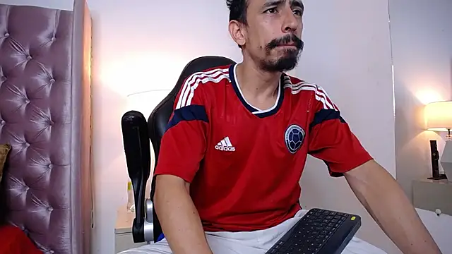 Sr Magnus  online show from September 29, 5:12 am