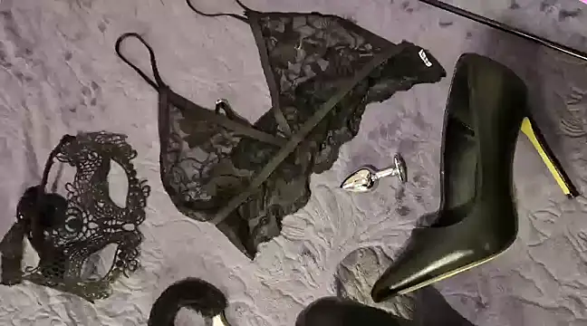 culbutemoi4 online show from March 7, 1:18 pm