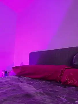 ariiel  online show from March 2, 10:59 pm