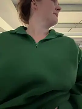 BustyBonnieUK online show from March 4, 10:05 pm