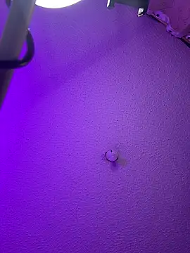 aurora divine online show from April 5, 2:58 pm