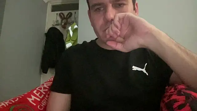 Snapshot of GotItGoin chatting on March 22, 1:32 am GotItGoin online show from March 22, 1:32 am