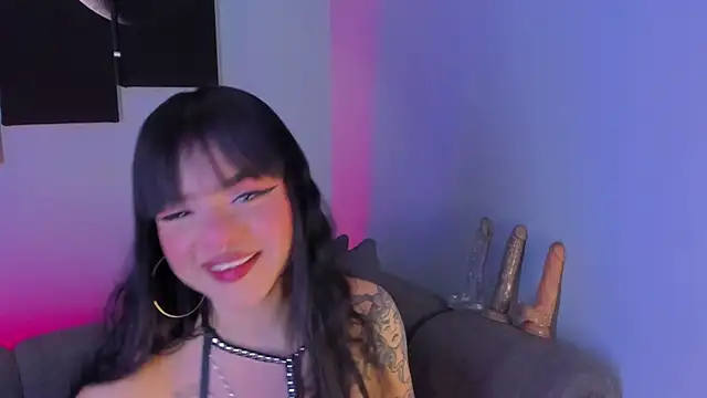 maddy walker online show from December 26, 8:11 pm