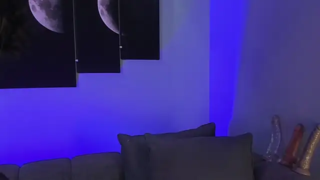 maddy walker online show from January 10, 8:37 pm