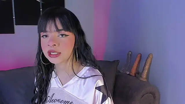 maddy walker online show from January 14, 8:37 pm