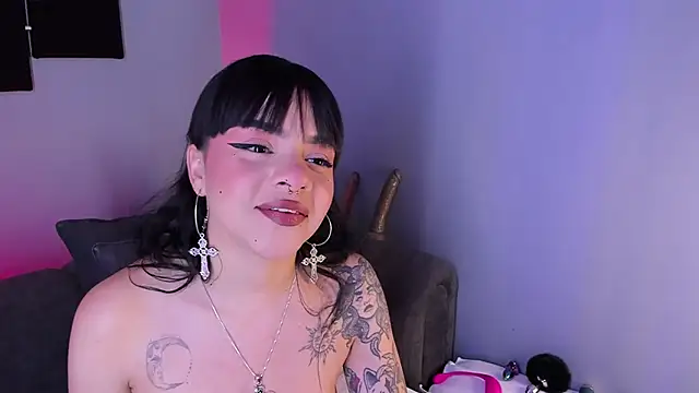 maddy walker online show from January 22, 2:37 am